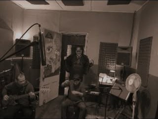 Banda Los Vibradres trabajando en su segundo disco en La Fusa